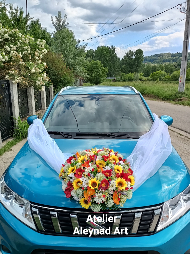 Aranjament floral pentru masina