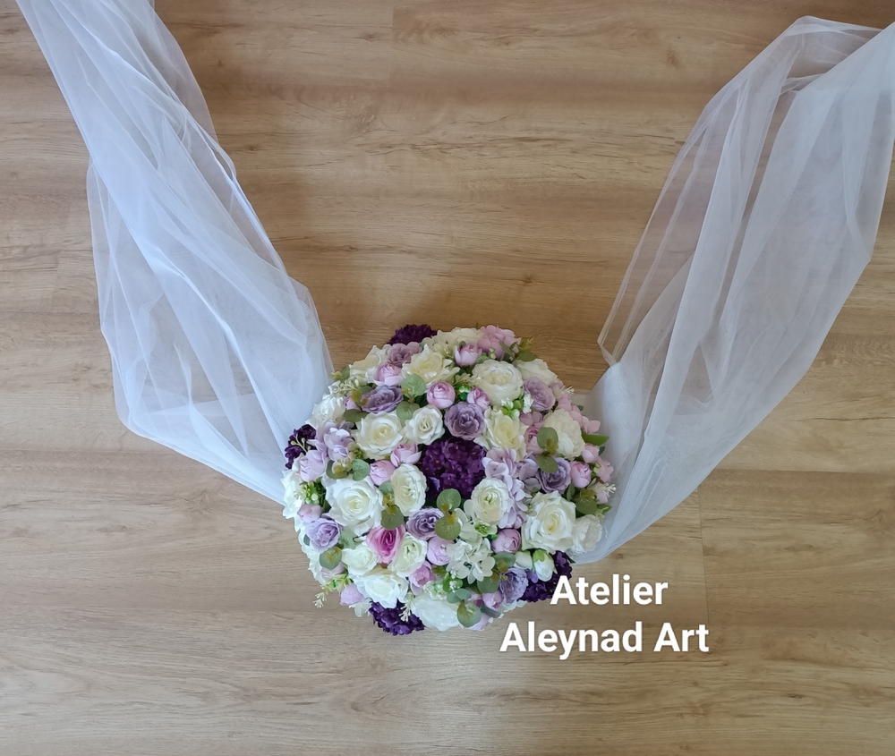 Aranjament floral pentru masina