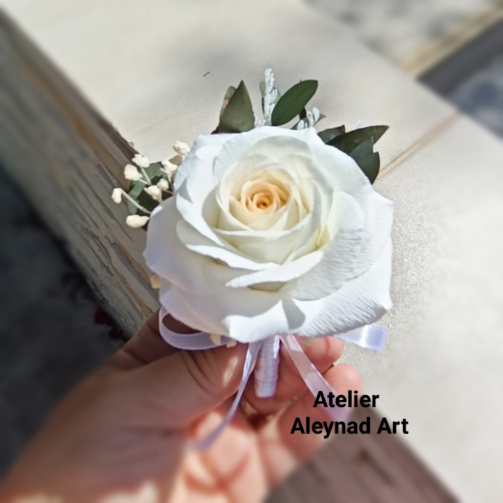 Cocarda "Ivory rose"